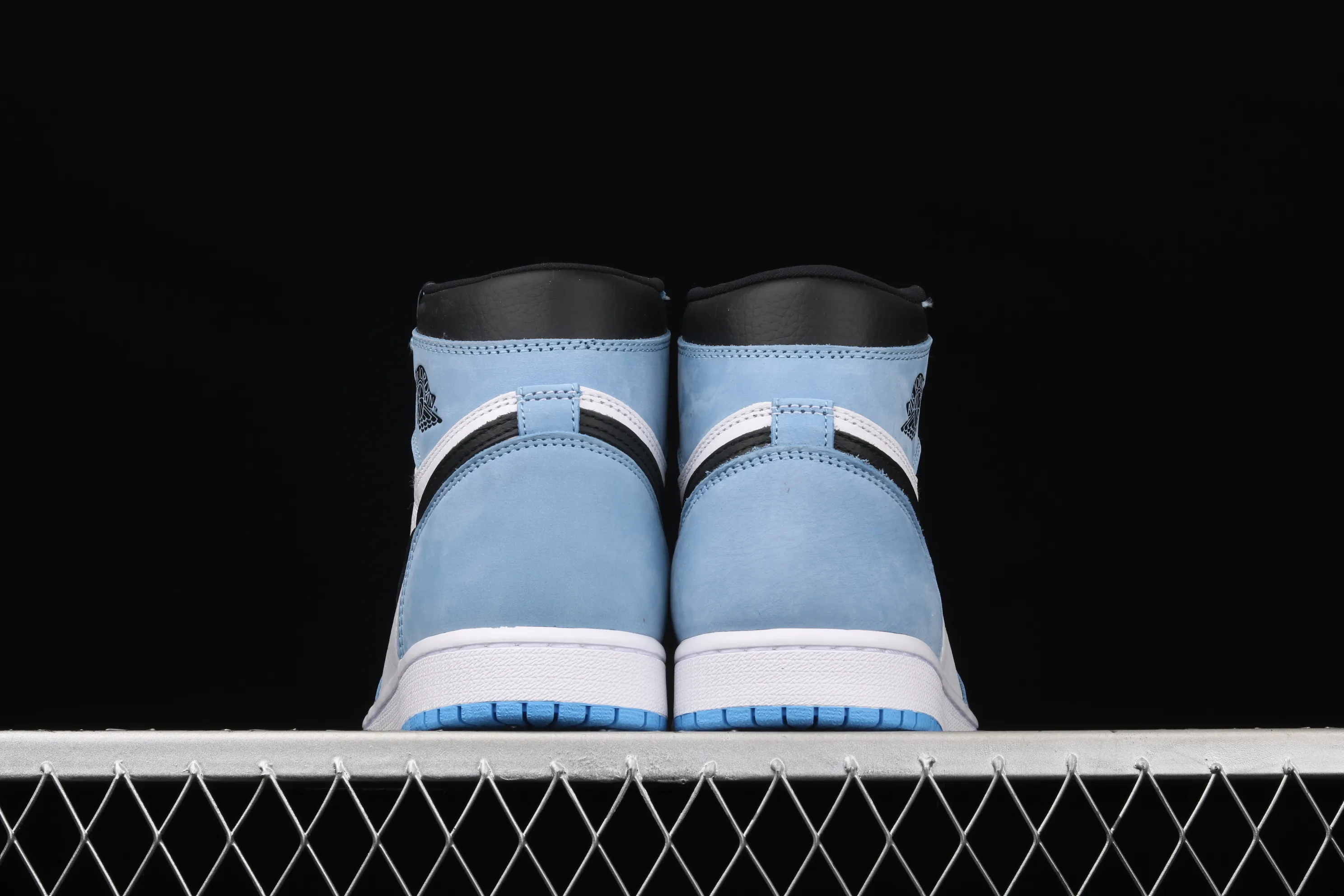 All categories Air Jordan Jordan series basketball shoes Air Jordan 1 High Air Jordan 1 Retro High AJ1 Joe 1 University Blue 555088-134